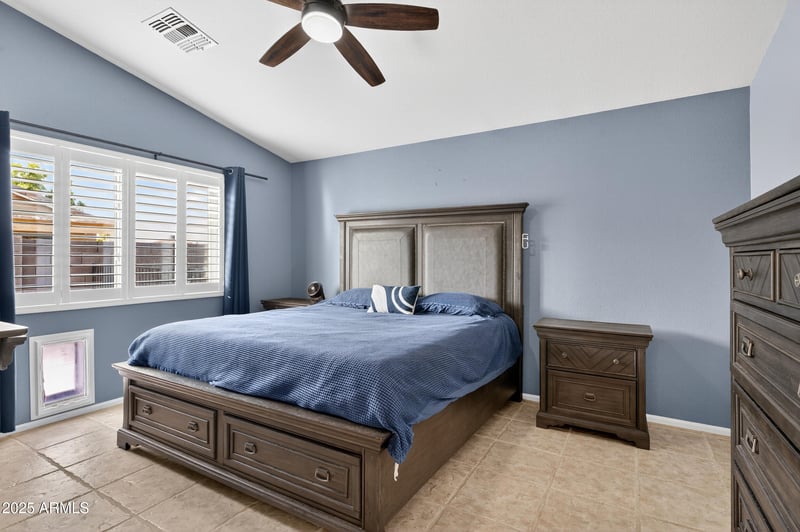 1110 Nardini St, San Tan Valley, AZ 85140