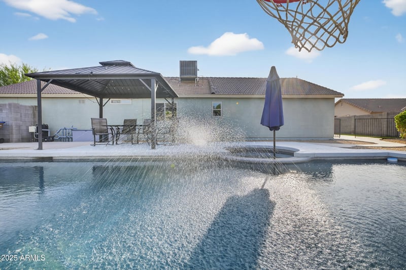 1110 Nardini St, San Tan Valley, AZ 85140