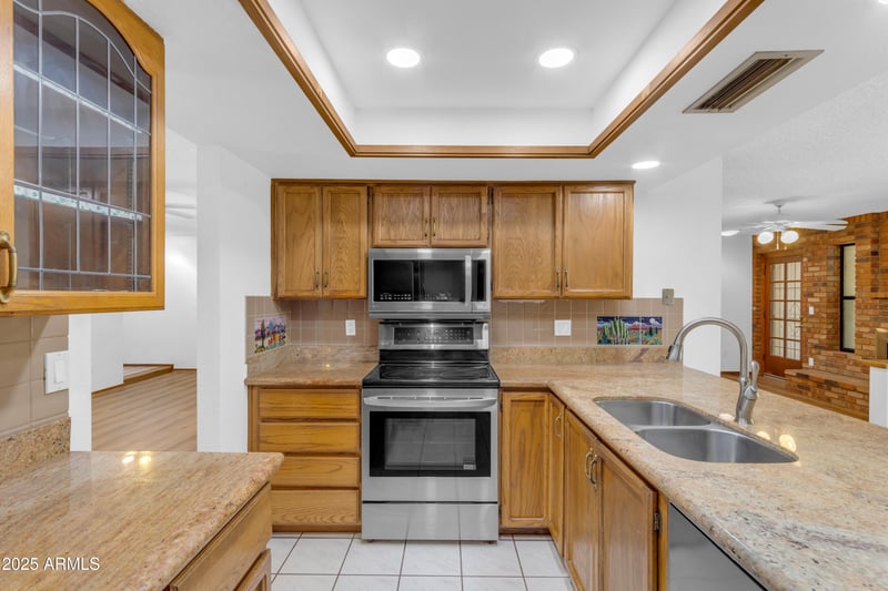 1110 Rosemonte Dr, Phoenix, AZ 85024