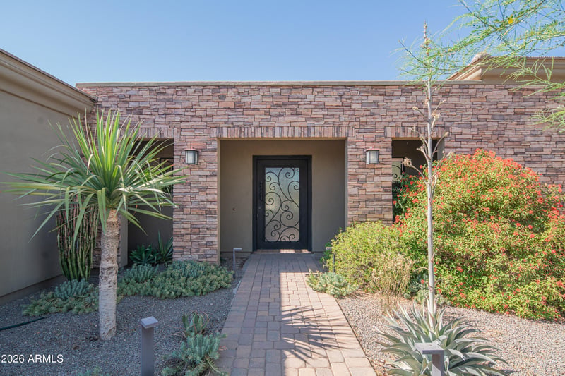 1110 W Creek Canyon Rd, Phoenix, AZ 85086