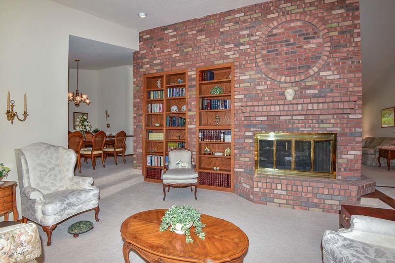 1110 W Dahlia Dr, Phoenix, AZ 85029