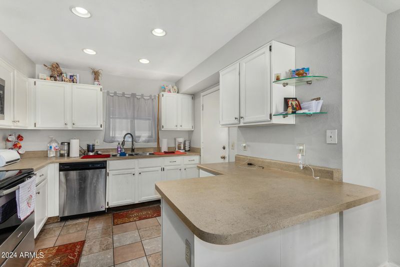 11101 N 82nd Dr, Peoria, AZ 85345