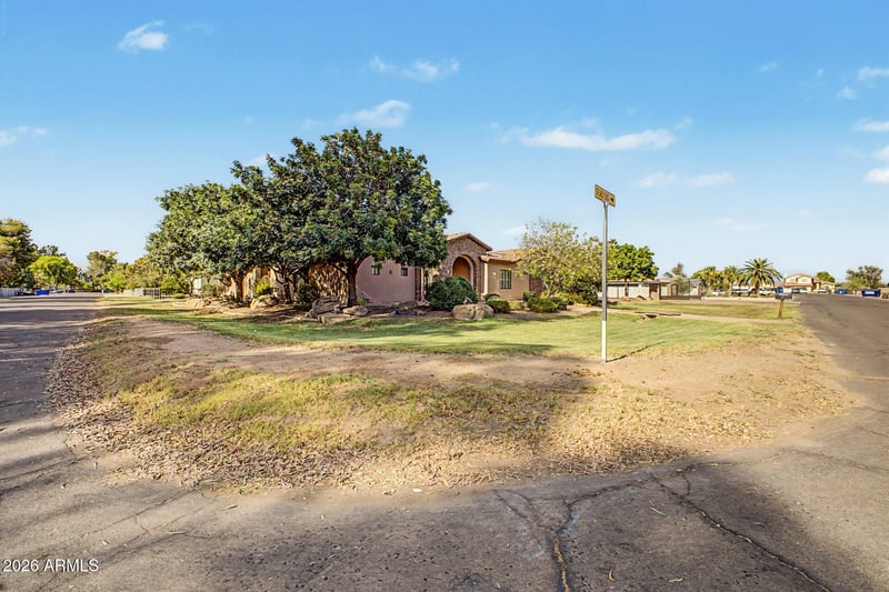 11102 Victoria St, Chandler, AZ 85248