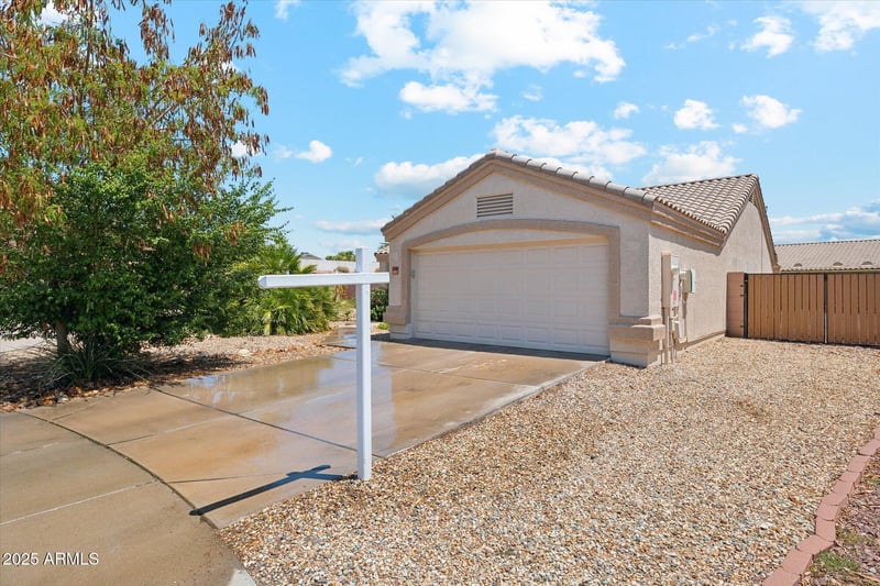 11105 Ashley Chantil Dr, Surprise, AZ 85378