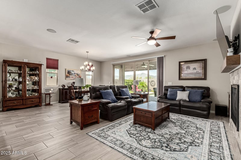 11108 190th Ln, Surprise, AZ 85388
