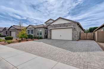 1111 Holland Park Dr, Gilbert, AZ 85297