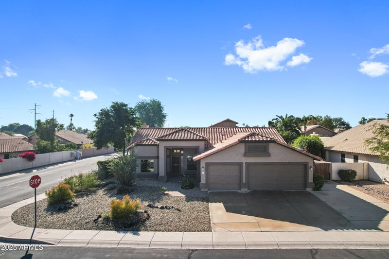 1111 Lisa Ln, Tempe, AZ 85284