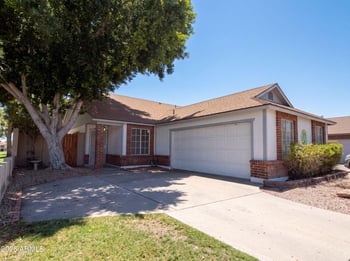 1111 N 64th St #38, Mesa, AZ 85205