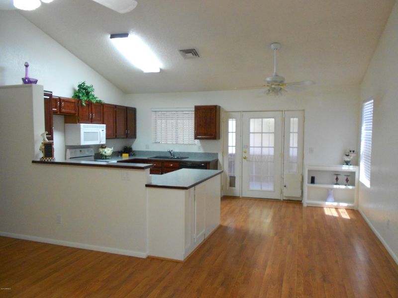 1111 N 64th St #50, Mesa, AZ 85205