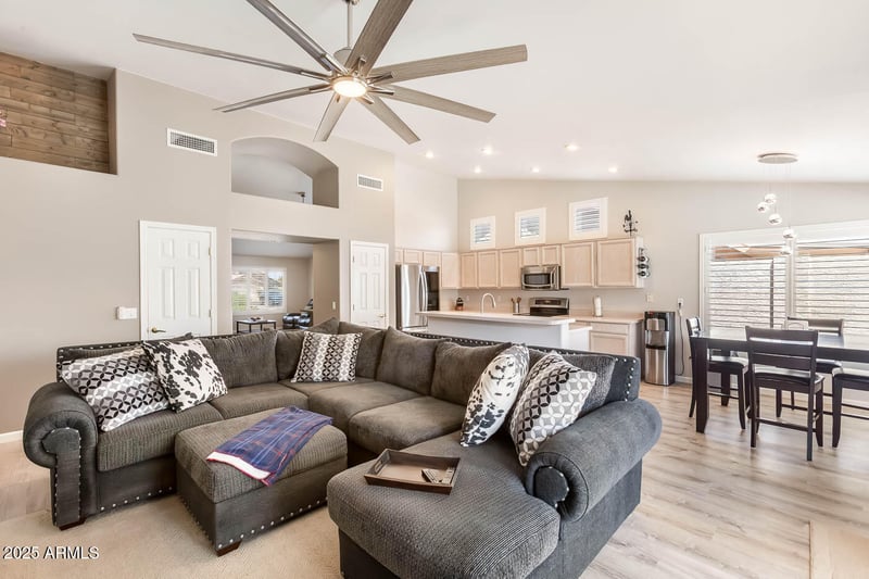 1111 Rowen --, Mesa, AZ 85208