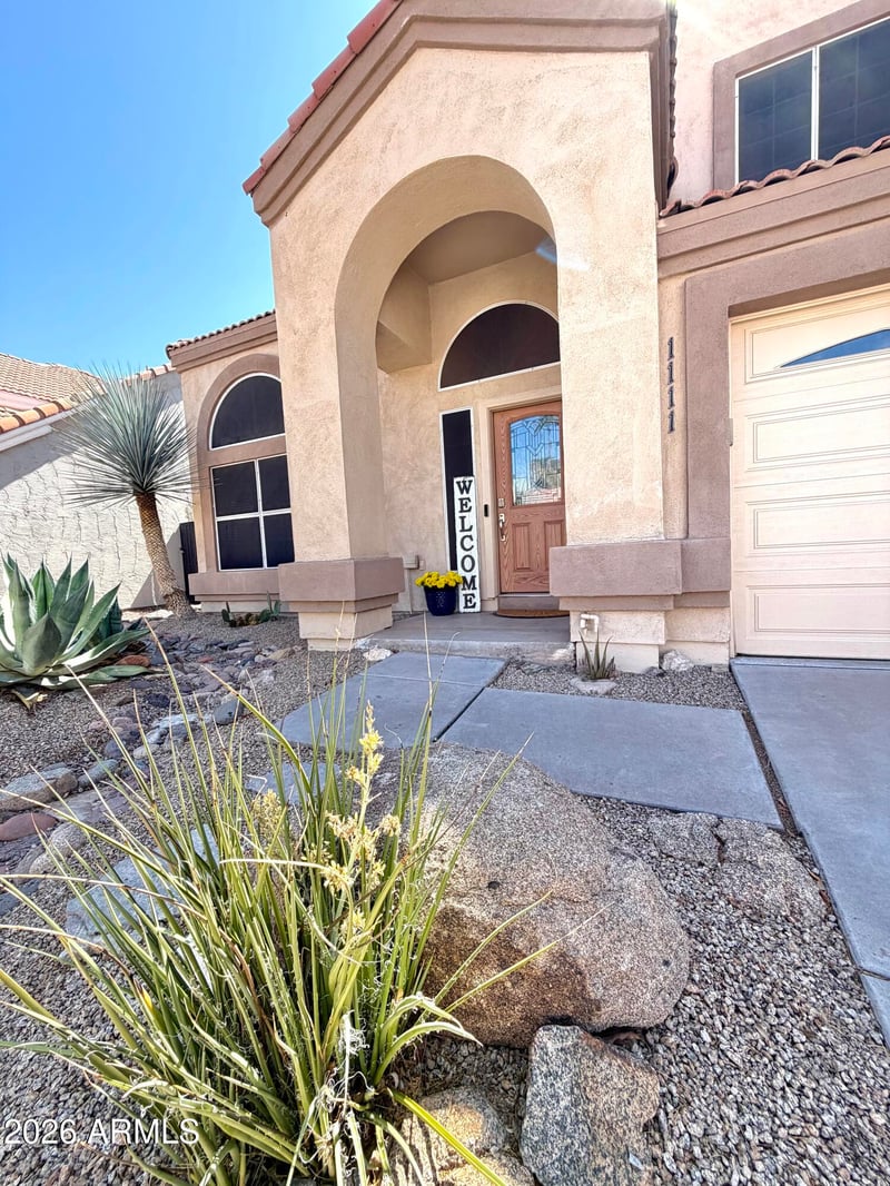 1111 Tiago Dr, Gilbert, AZ 85233