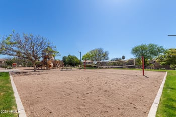 1111 Sandstone St, Gilbert, AZ 85296