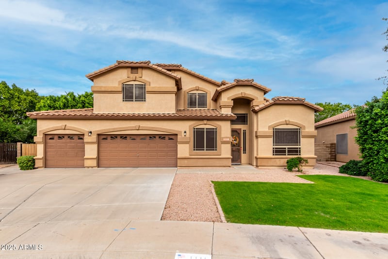 1111 Sandstone St, Gilbert, AZ 85296