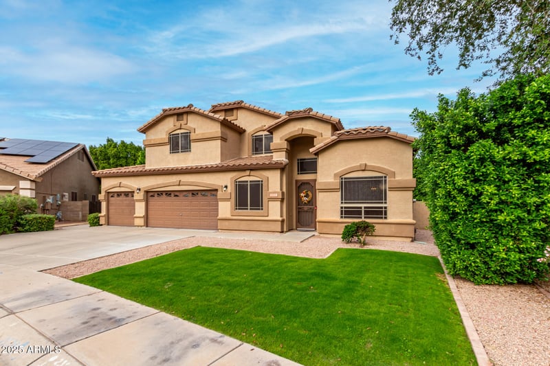 1111 Sandstone St, Gilbert, AZ 85296