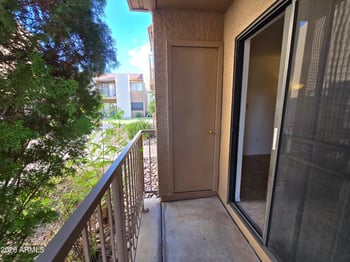 1111 University Dr #102, Tempe, AZ 85288