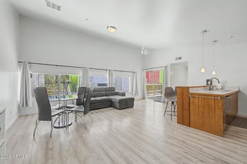 1111 W University Dr #2020, Tempe, AZ 85281