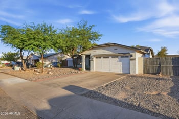 11113 Roma Ave, Phoenix, AZ 85037