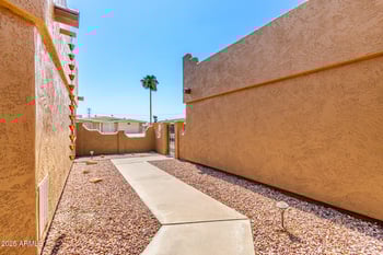 11114 Palmeras Dr, Sun City, AZ 85373