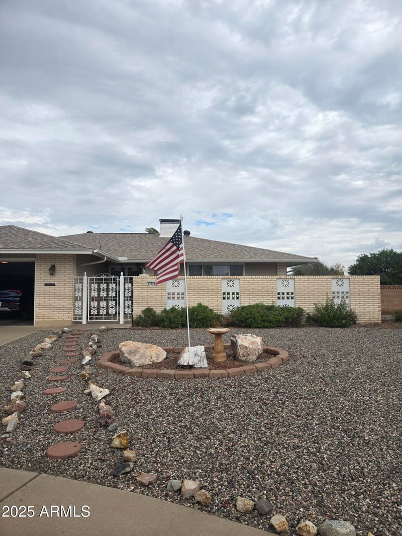 11114 Peace Ct, Sun City, AZ 85351