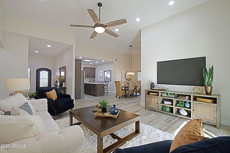 1112 E Carlise Rd, Phoenix, AZ 85086