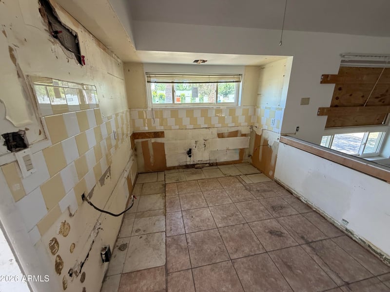 1112 W Bethany Home Rd, Phoenix, AZ 85013