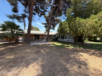 1112 Bethany Home Rd, Phoenix, AZ 85013