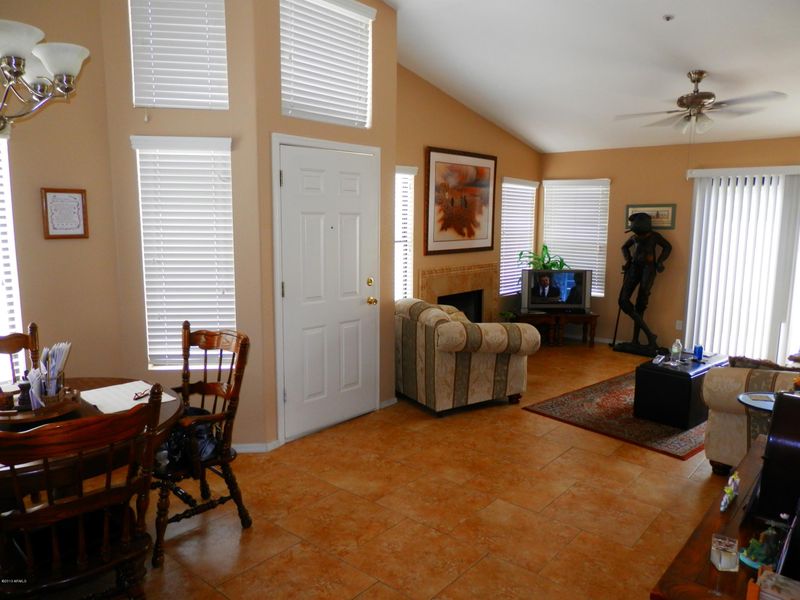 1112 W Mango Dr, Gilbert, AZ 85233