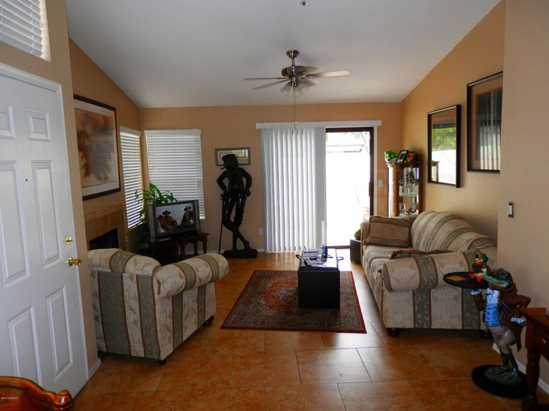 1112 W Mango Dr, Gilbert, AZ 85233