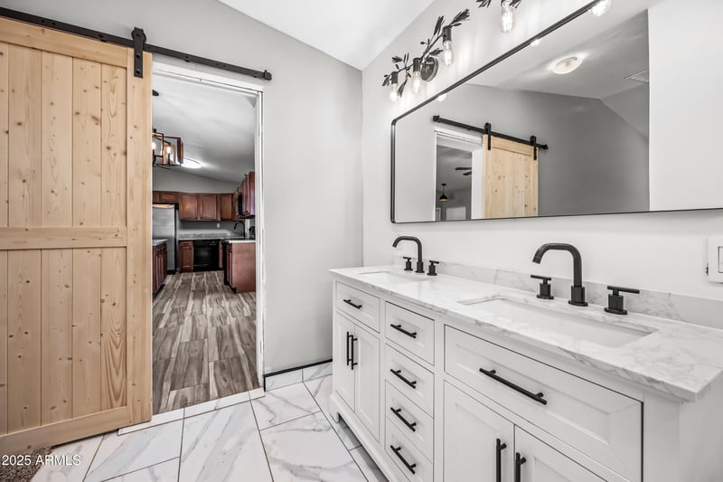 11121 Camino Cir, Mesa, AZ 85207