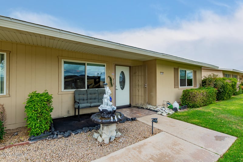 11122 Desert Butte Dr, Sun City, AZ 85351