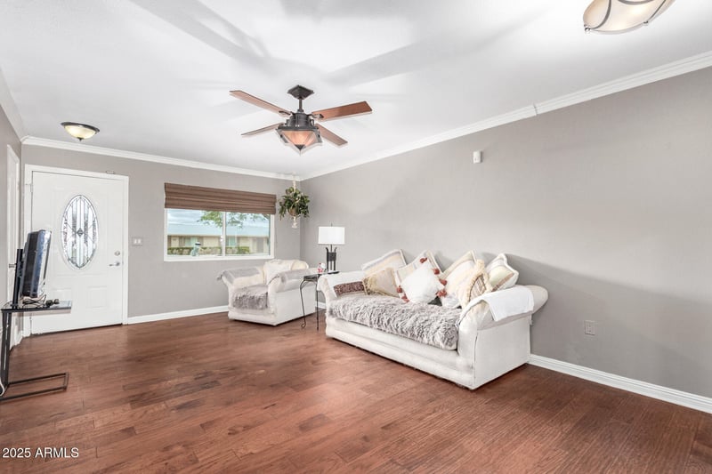 11122 Desert Butte Dr, Sun City, AZ 85351