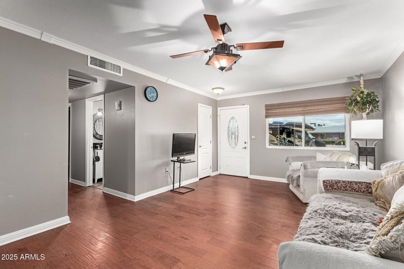 11122 Desert Butte Dr, Sun City, AZ 85351