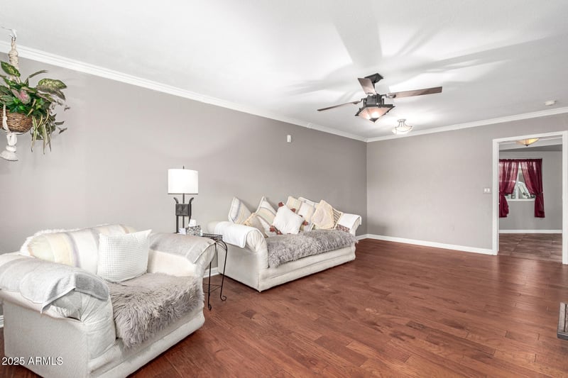 11122 Desert Butte Dr, Sun City, AZ 85351
