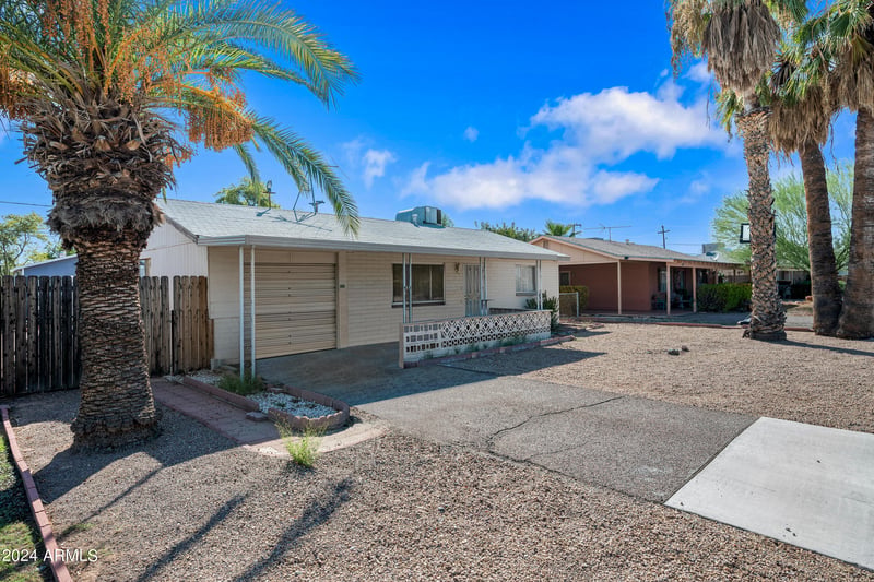 11131 Hollywood Ave, Youngtown, AZ 85363