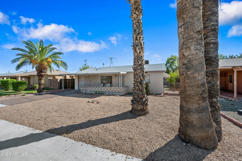 11131 Hollywood Ave, Youngtown, AZ 85363