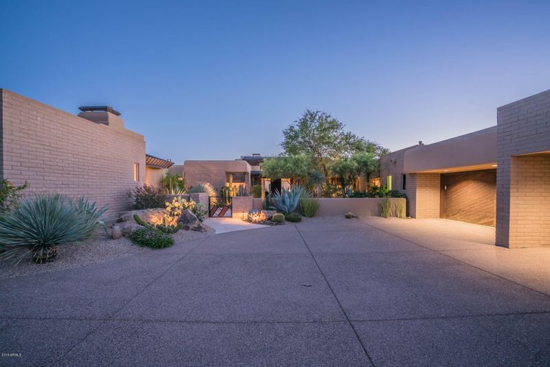 11132 E Graythorn Dr E, Scottsdale, AZ 85262
