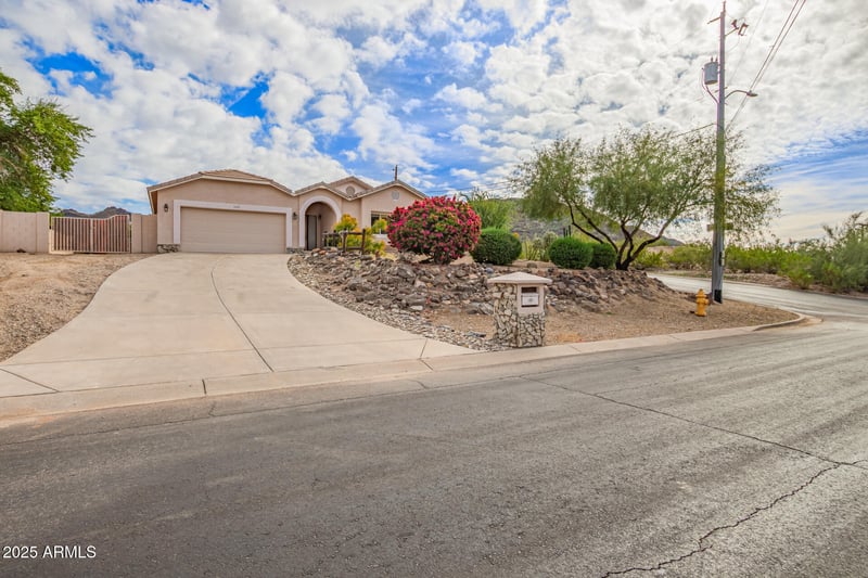 11133 15th St, Phoenix, AZ 85020