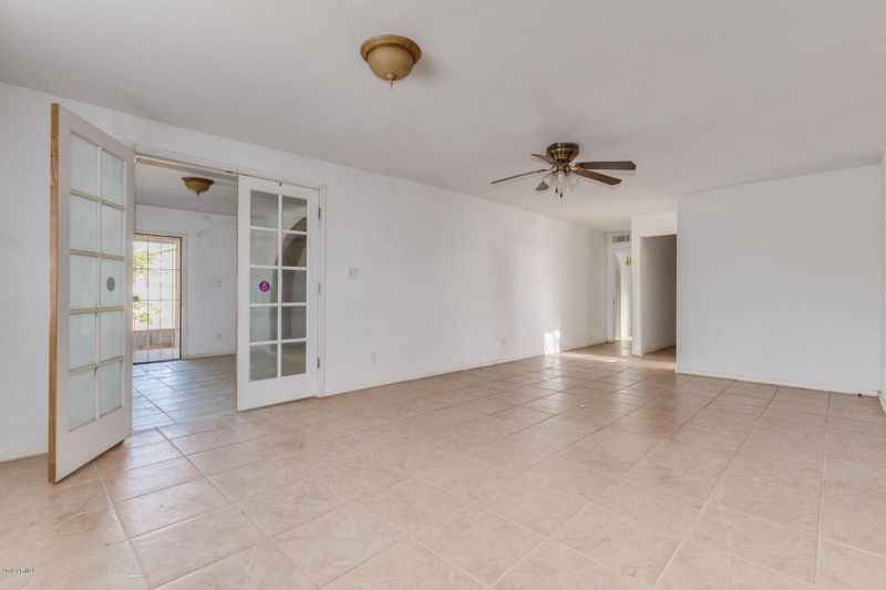 11137 E Broadway Rd, Mesa, AZ 85208
