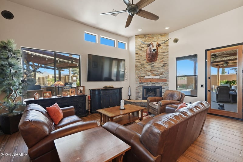 1114 Carlise Rd, Phoenix, AZ 85086