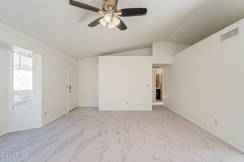 1114 E Escuda Dr, Phoenix, AZ 85024