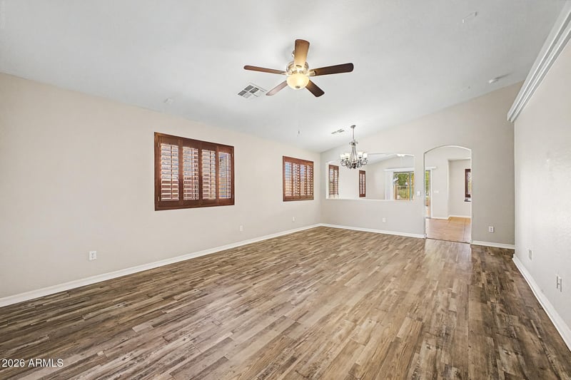11143 W Mariposa Dr, Phoenix, AZ 85037