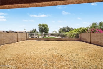 11143 Mariposa Dr, Phoenix, AZ 85037