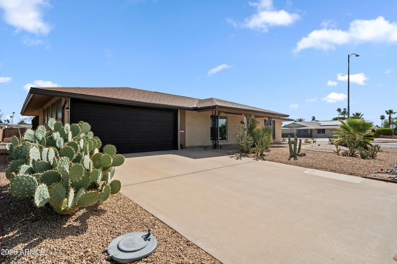 11144 Cameo Dr, Sun City, AZ 85351