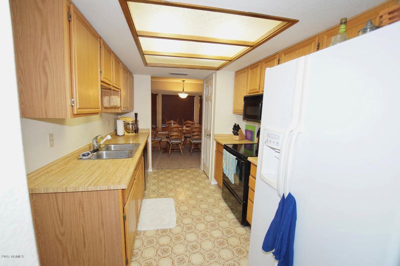 1115 E Taro Ln, Phoenix, AZ 85024