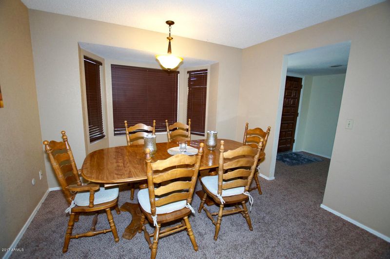 1115 E Taro Ln, Phoenix, AZ 85024