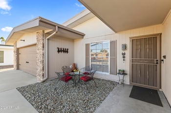 11153 Palmeras Dr, Sun City, AZ 85373