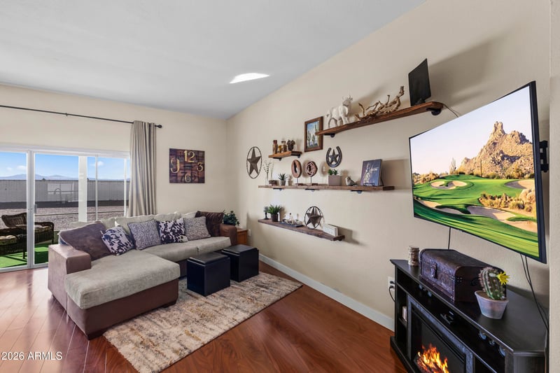 11153 Palmeras Dr, Sun City, AZ 85373