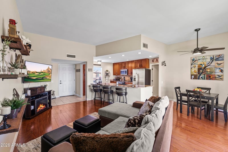 11153 Palmeras Dr, Sun City, AZ 85373