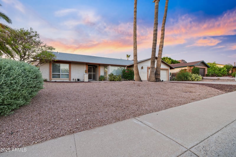 1116 Acoma Dr, Phoenix, AZ 85022