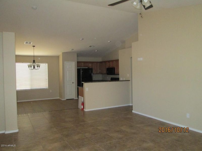 1116 E Elm Rd, San Tan Valley, AZ 85140